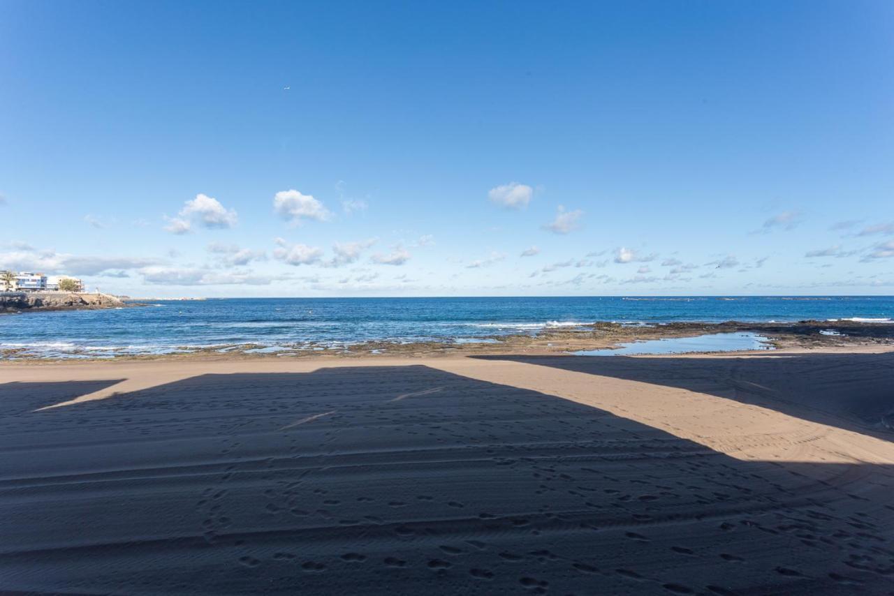 Front Line Beach With Fantastic Terrace. 텔데 외부 사진