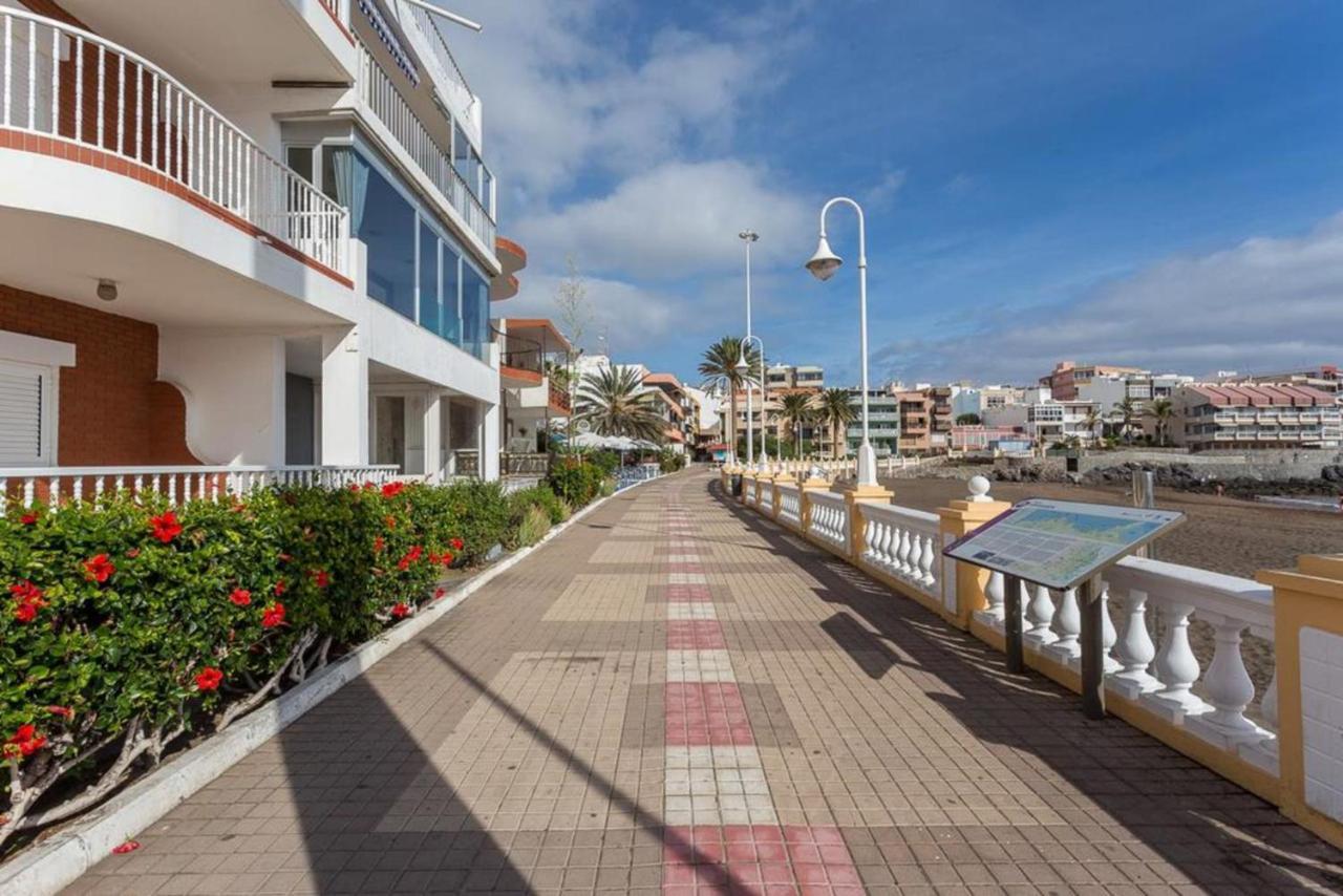 Front Line Beach With Fantastic Terrace. 텔데 외부 사진