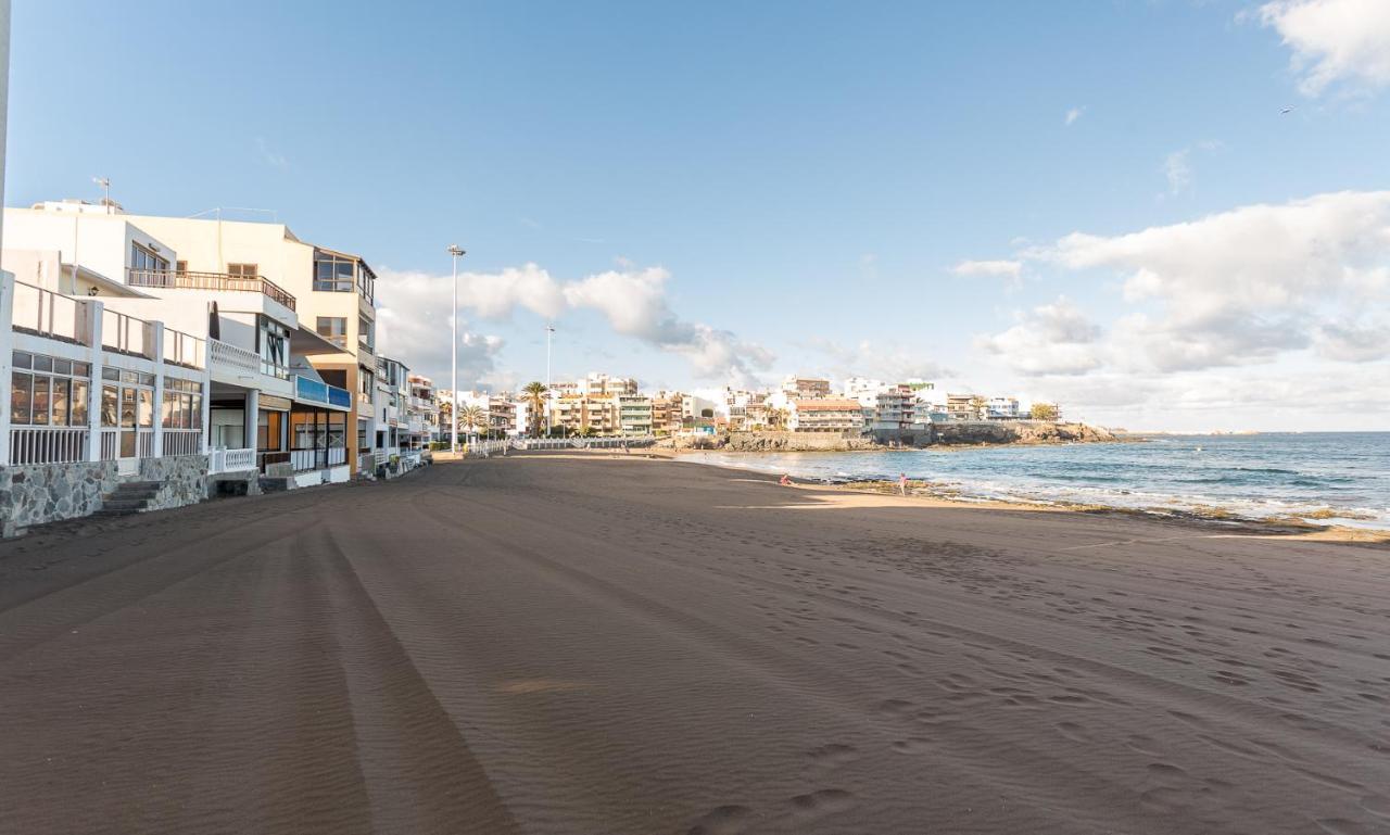 Front Line Beach With Fantastic Terrace. 텔데 외부 사진