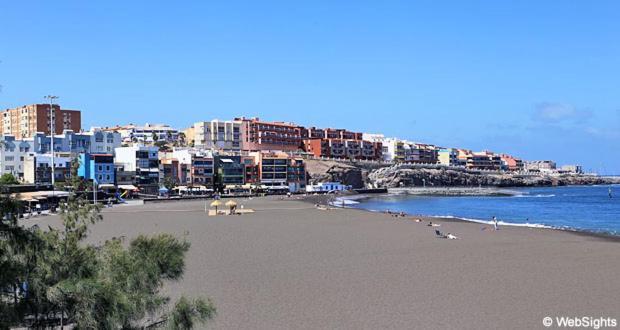 Front Line Beach With Fantastic Terrace. 텔데 외부 사진