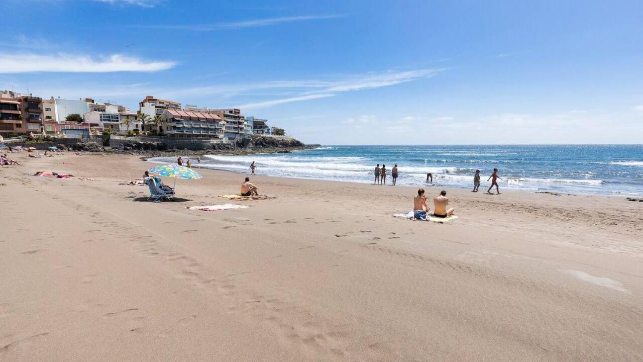 Front Line Beach With Fantastic Terrace. 텔데 외부 사진