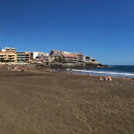 Front Line Beach With Fantastic Terrace. 텔데 외부 사진