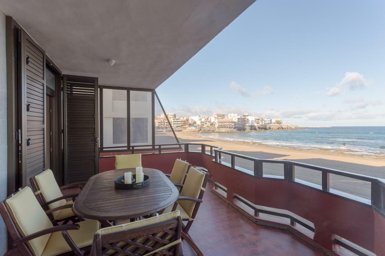 Front Line Beach With Fantastic Terrace. 텔데 외부 사진